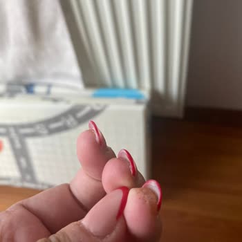 Ng Beauty Bar (Ümraniye) Tırnak Mikrop Kapması