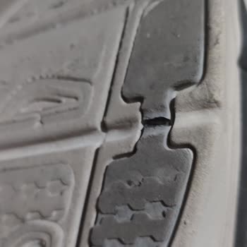 Skechers Ayakkabı Pişmanlık...! Çok Kalitesiz.