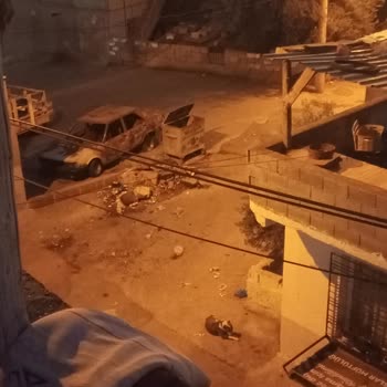 Mersin Büyükşehir Belediyesi Bilerek Ve İsteyerek Sokağı Kirleten
