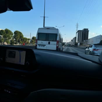 Altur Turizm Sol Şerit Ağası Servisçiler