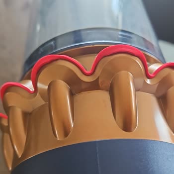 Dyson 5 Aylık Yeni Ürüne Parça Temin Edemiyor.