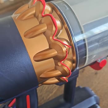 Dyson 5 Aylık Yeni Ürüne Parça Temin Edemiyor.