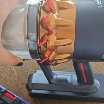 Dyson 5 Aylık Yeni Ürüne Parça Temin Edemiyor.