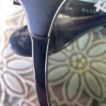 Rayban Gözlük Camlarında Soyulma