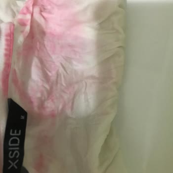 Domestos Mudo Xside Tişörtlerimi Pembe Yapması