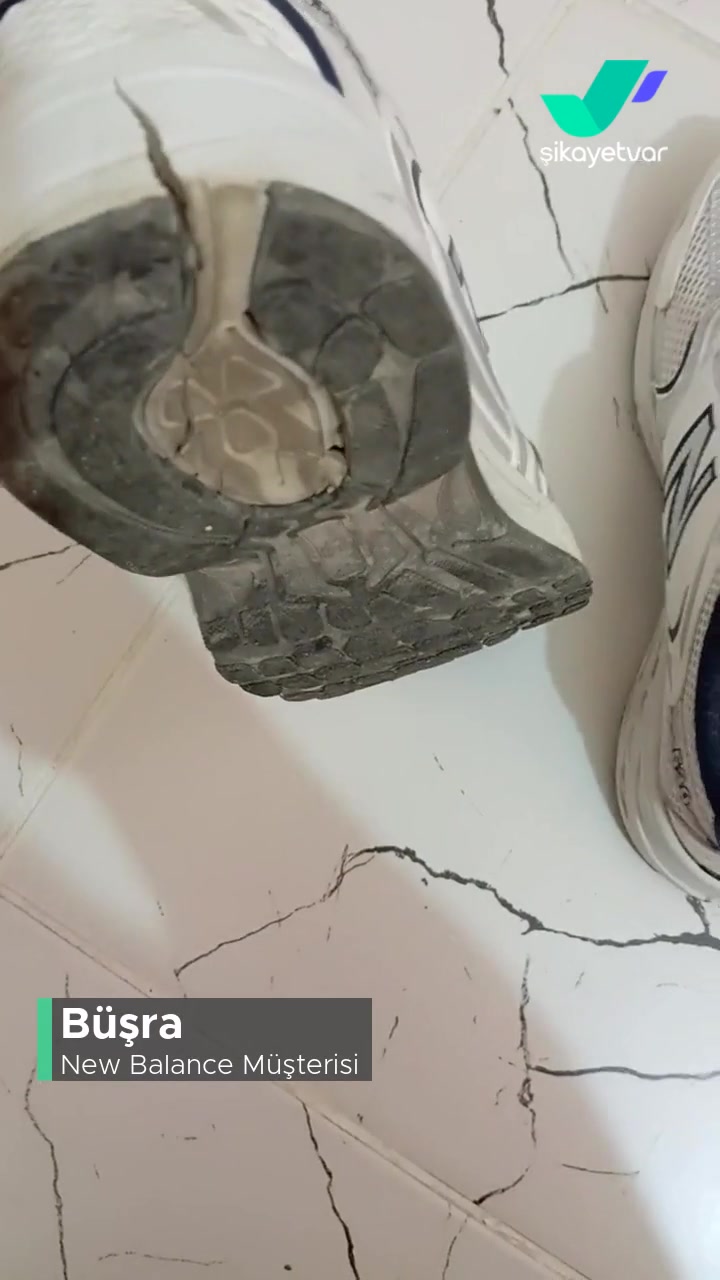 New Balance Ayakkabı Şikayeti! videonun kapak resmi