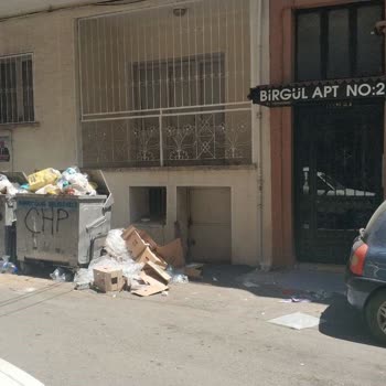Karabağlar Belediyesi, Çöp Konteynerleri İçin Alanlar Oluşturulsun.