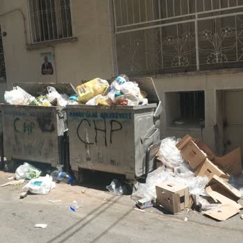 Karabağlar Belediyesi, Çöp Konteynerleri İçin Alanlar Oluşturulsun.