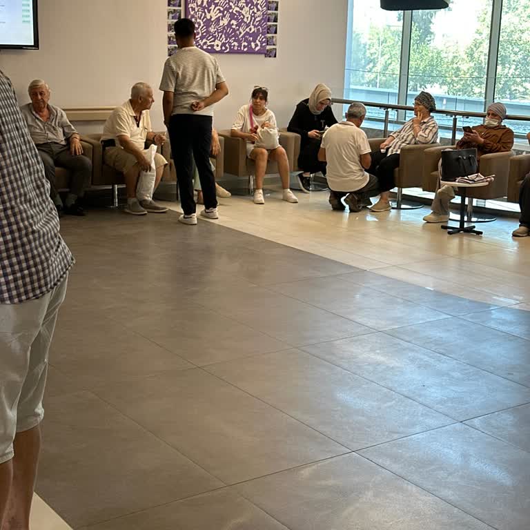 İzmir Tınaztepe Galen Bayraklı Hastanesi Onkoloji Bölümünde Bekleme Süresi Ve Hizmet Kalitesi Sorunu