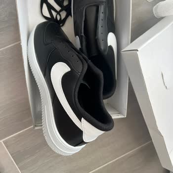 Shinystep TR Yanlış Ve Alakasız Bir Ayakkabı Gönderdi