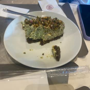 Kahve Dünyası Bayat Ve Ekşi Cheesecake