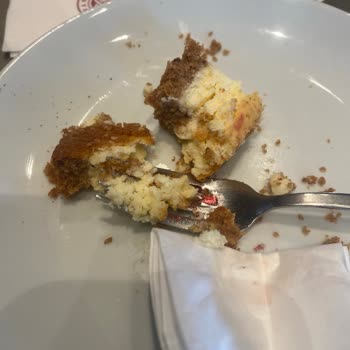 Kahve Dünyası Bayat Ve Ekşi Cheesecake