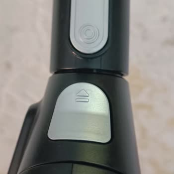 Bosch Elektrikli El Aletleri Süpürge Kısmı Yerine Oturmuyor, Sürekli Temassızlık Var.