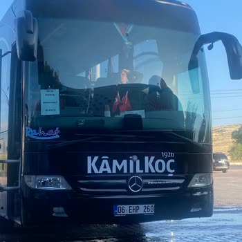 Kamil Koç Arızalı Araçla Yola Devam Etti