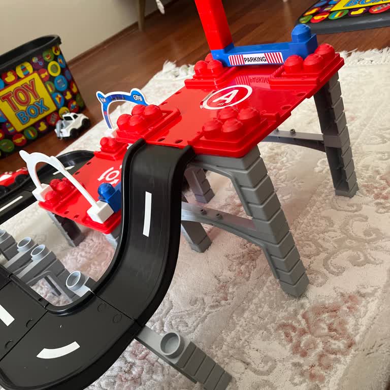 Uçar Oyuncak Garaj Setinde Sorun