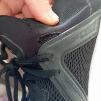 Puma Marka Ürün Almak Pişmanlıktır. Ciddi Kalitesiz.