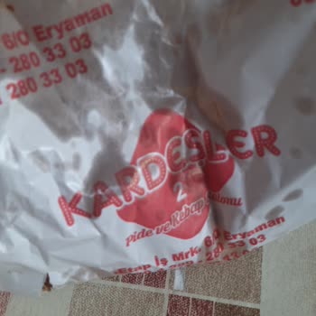 Kardeşler 2 Pide Kebap Salonu (Eryaman) 2 Kg Pide İçi Verdiğimiz Yer 5 Tane Pide Yaptı