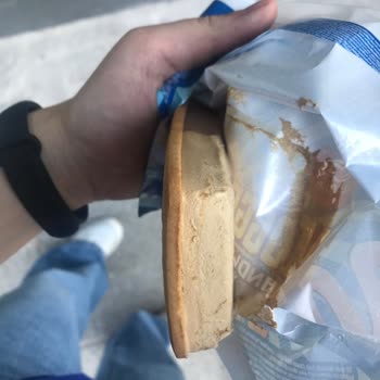 Algida Nogger Dondurmasının Alt Bisküvisi Yok