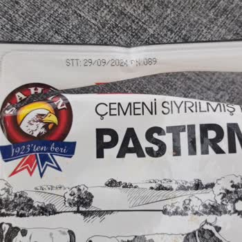 Şahin Sucukları Küflenmiş Ürün Satıyorlar