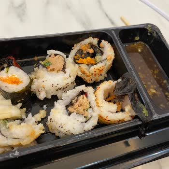 Migros Bozuk Sushiyi Dolapta Tutup Satmaya Devam Ediyor