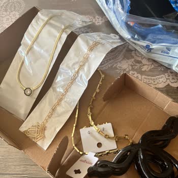 Venüs Design Eksik Üren Gönderdi!