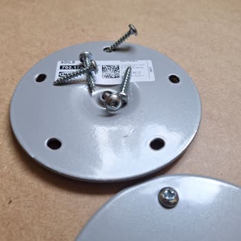 IKEA'dan Aldığım Masa Ayağında Yanlış Vida Sorunu