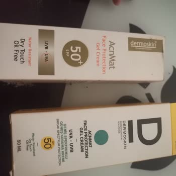Yenilenmiş Dermoskin Acne Mat Güneş Kremi
