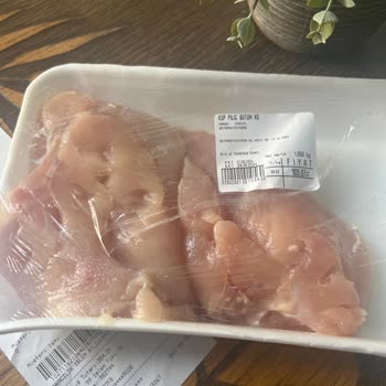 Onur Market Bozulmuş Ürünleri Satıyorlar