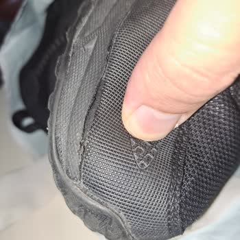 Skechers 2 Yıl Garanti Var Derken Skechers Satan Mağaza 6 Ay Diyor