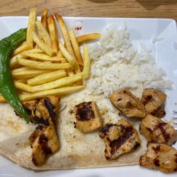 Bursa Kebap Evi Bolu High Way AVM'de Hayal Kırıklığı: Yanmış Tavuk Ve Sulu Çorba