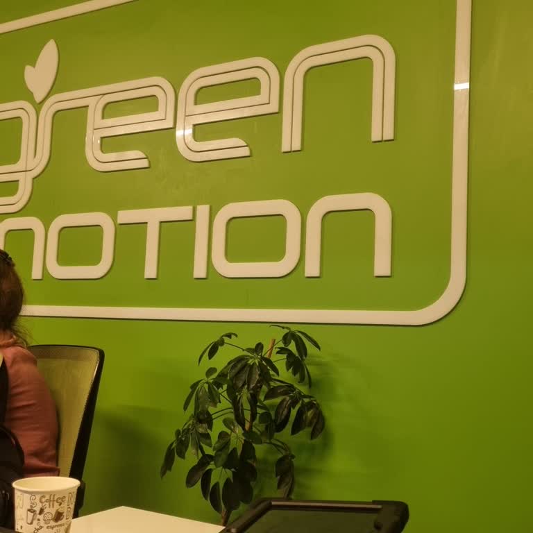 Greenmotion Car Rental Arabayı Vermediler Ve Ücret İadesi İçin Beklememizi Söylediler