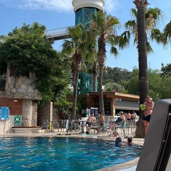 Blue Dreams Resort Asansörde Kaldık. Polisi Ambulansı Kendimiz Çağırdık! İhmal Raporlandı