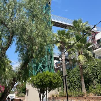 Blue Dreams Resort Asansörde Kaldık. Polisi Ambulansı Kendimiz Çağırdık! İhmal Raporlandı