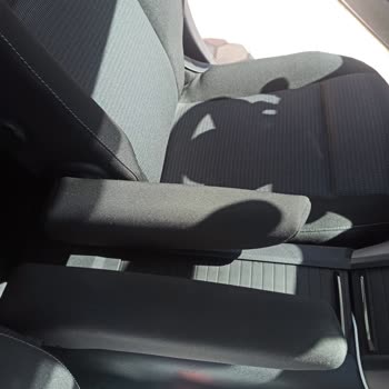 Toyota Proace City Kol Dayama Eğilmesi