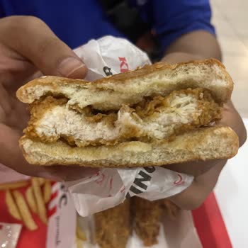 Marmaris KFC 'de Hizmet Kötüden Daha Kötü Bir Durumda