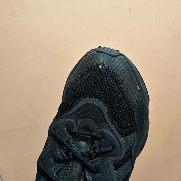Adidas Ozweego Ayakkabımın Bir Yıl İçinde Parçalanması!