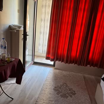 Soydan Hotel Terk Edilmiş Gibi