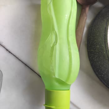 Tupperware Buzlukta Patlayan Suluk