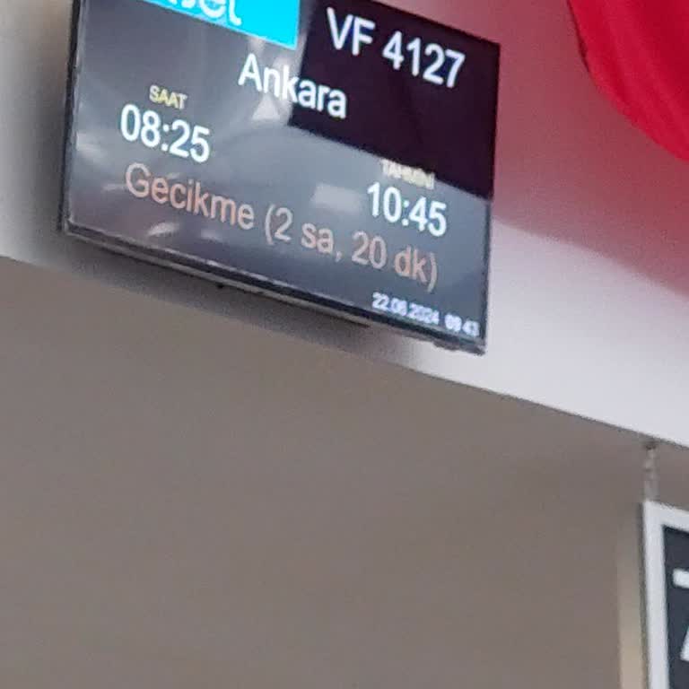 AJet (Anadolu Jet) Gecikme Oluyor Ama Bilgilendirme Yapılmıyor