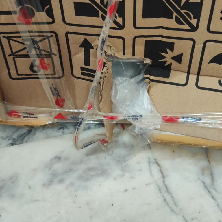 Aras Kargo Düzensiz Ve Defolu Ürün