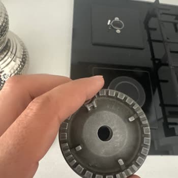 Bosch Marka Ocağım İlk Yıkamada Karardı.