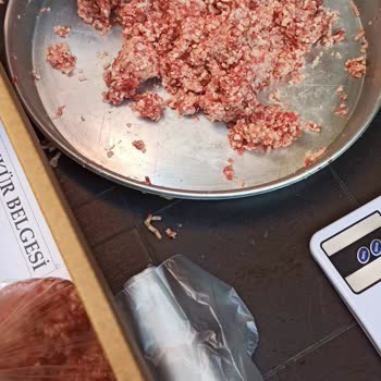 Carrefour Kurban Problemi - Çok Yağlı Et