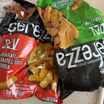 Çerezza Bayat Ve Lezzetsiz Cipsleri