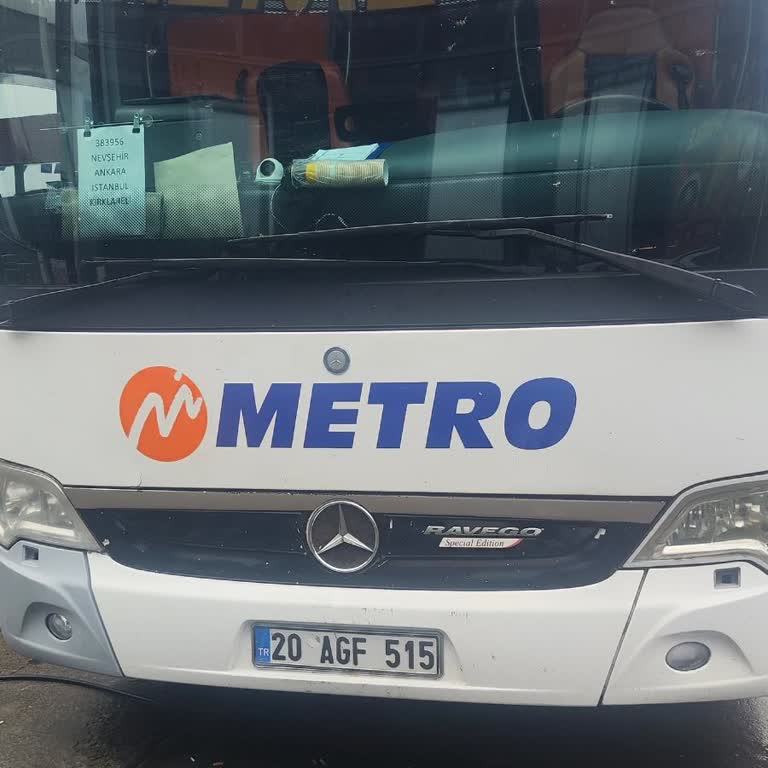 20 Agf 515 Plakalı Metro Turizm Otobüsü