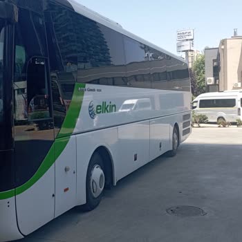 Varan Seyahat 13.20 İzmir Arabası Çakma Varan Çıktı