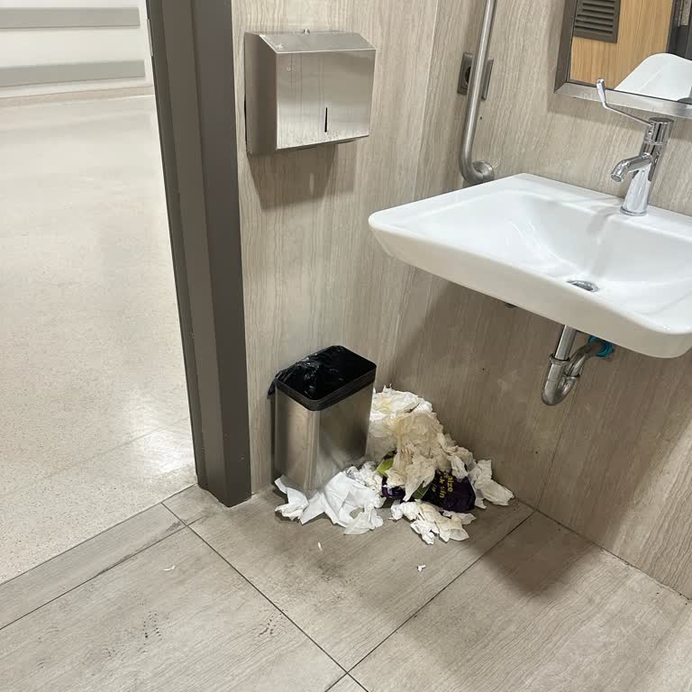 Başakşehir Çam Sakura Hastanesi'nde Temizlik Sorunu