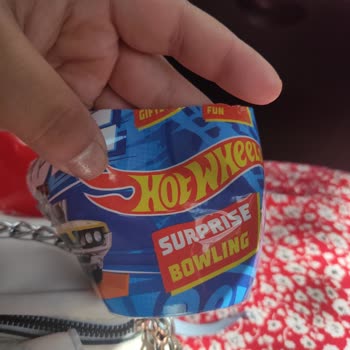 A101 İçi Boş Sürpriz Oyuncak