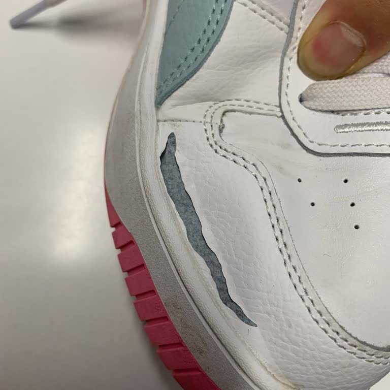 Puma 3 Ayda Yırtılan Spor Ayakkabı Şikayeti