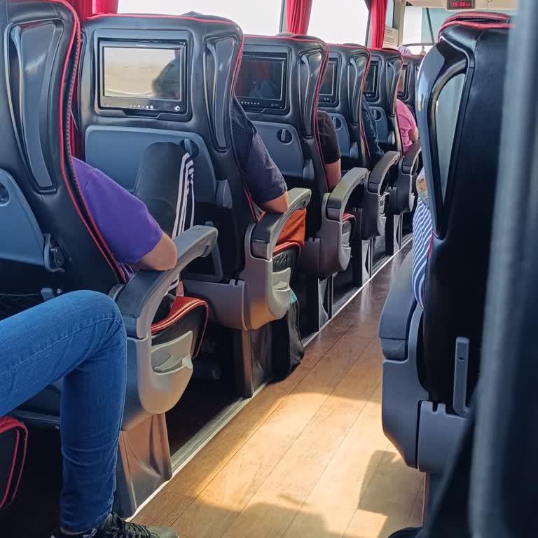 Öz Doğu Kars Turizm Otobüsünde Hayal Kırıklığı, Ataşehir'e Uğramama Ve Hizmet Eksikliği!