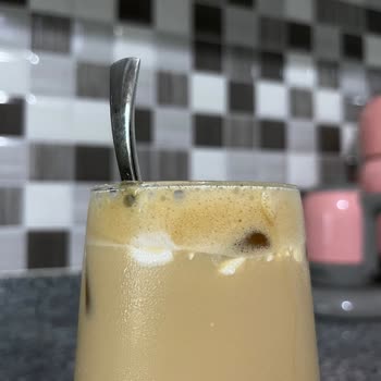 BİM Dost Sütte Kaymak Tortu Ve Tadında Acılık